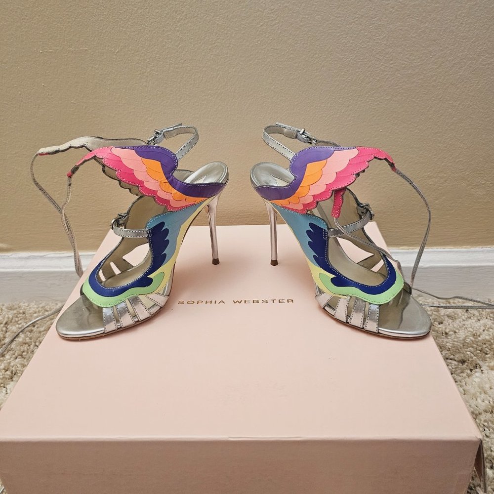 Shoes - Picture 3 of 6